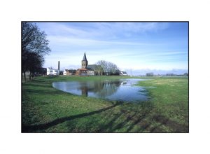 Hafenbecken bei Hochwaser